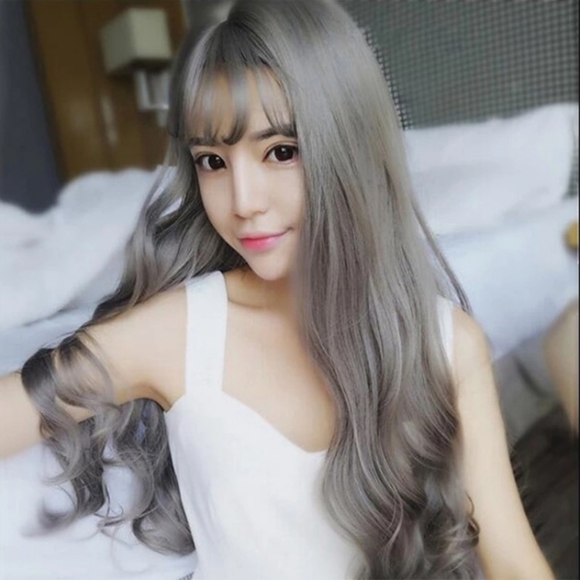 Wavy Fluffy Gray Wig Long Curly  length main image 4